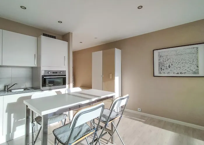 Royal Ascot S2 Ref 8 아파트 *