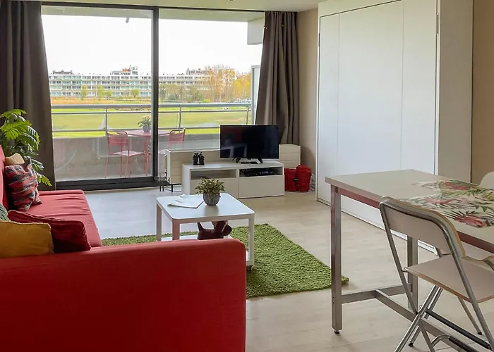 Royal Ascot S2 Ref 8 아파트